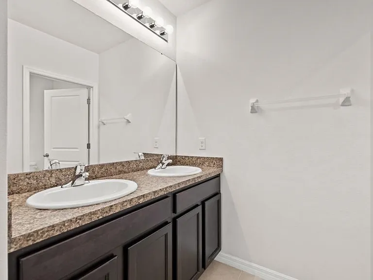 8107 Bilston Village Ln — Photo 27