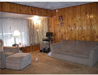 4th image of 914 Hillcrest Ave