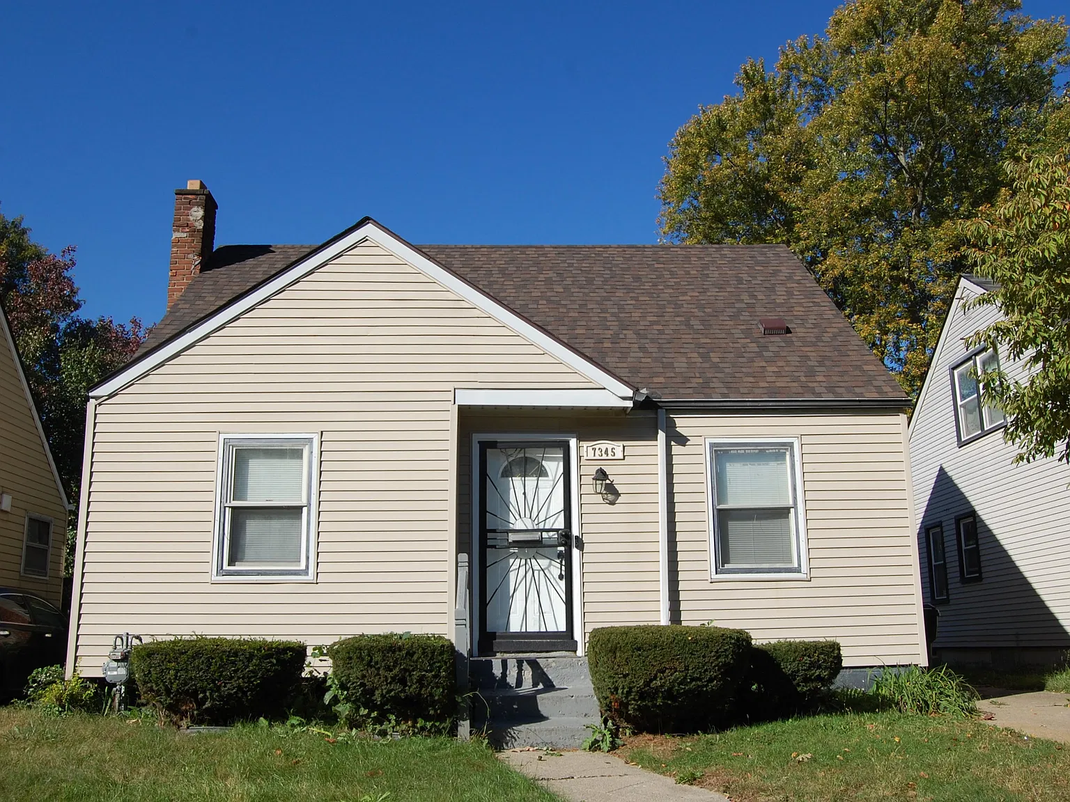 3 bed, 934 sqft, $1,700 — Photo 2