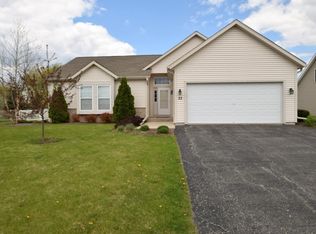 23 W Sedgemeadow St, Elkhorn, WI 53121