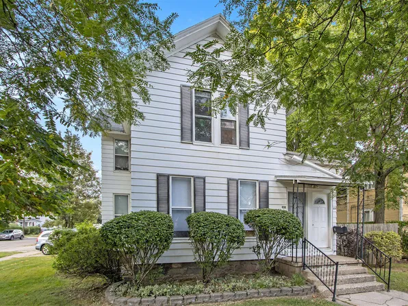 628/630 Village St, Kalamazoo, MI 49008