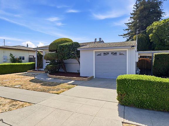 2nd image of 26392 Flamingo Ave