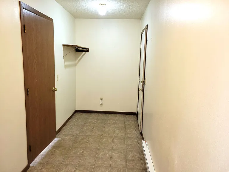 4704 Speros Ln — Photo 17