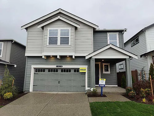 1429 SW Pendleton Way Photo 1
