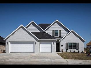 906 Merlot St, Springdale, AR 72762