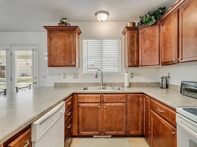 865 S Apple Grove Ln — Photo 7
