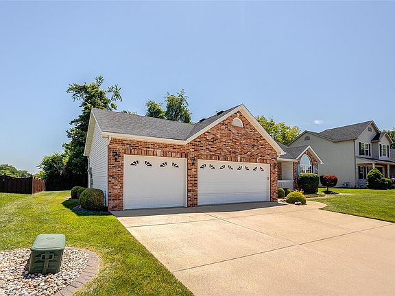 3rd image of 2508 Liberty Dr