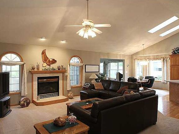 3rd image of 4425 Wendy Lee Ln NW