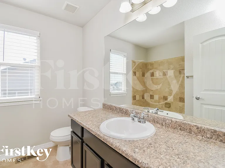 7495 Araia Dr — Photo 13