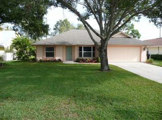 703 24th Sq, Vero Beach, FL 32962