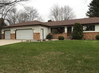 101 39th Ave S, Moorhead, MN 56560