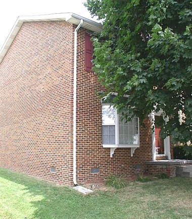 2nd image of 110 Parkside Dr