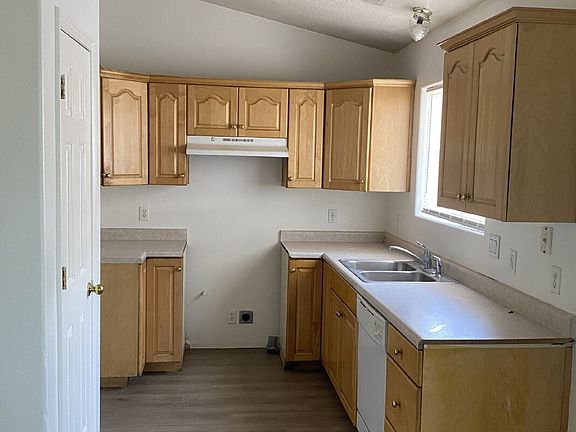 4th image of 241 N 300 W APT 7