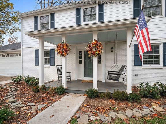 5th image of 1673 Woodvale Dr
