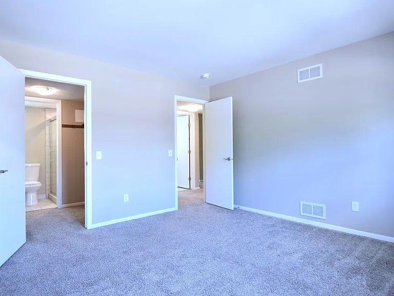 Woodland Reserve Apartments — Photo 94