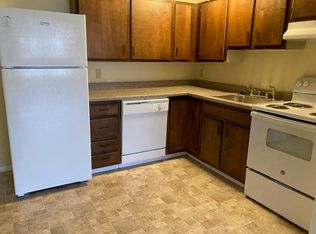 40 Dinan Dr APT 24, Gardner, MA 01440