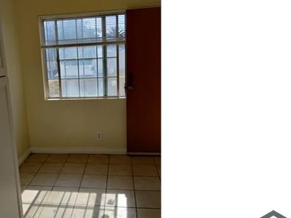 1038 W 104th St APT 5, Los Angeles, CA 90044