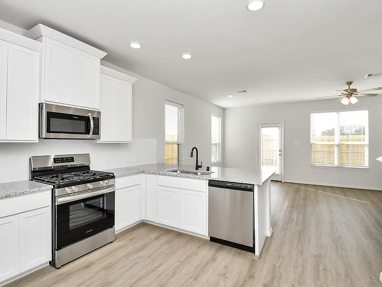 1534 Revolution Way — Photo 21
