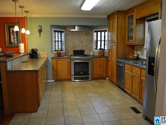 4th image of 1231 Greensboro Dr