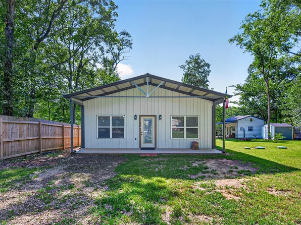 15245 Austin Rd, Willis, TX 77378