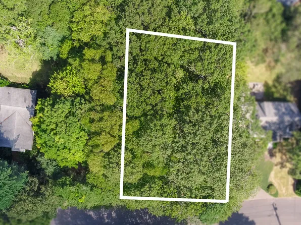 Bracewood Road, Waterbury, CT 06701