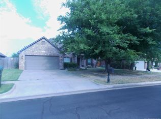 10306 N 115th Ave E, Owasso, OK 74055