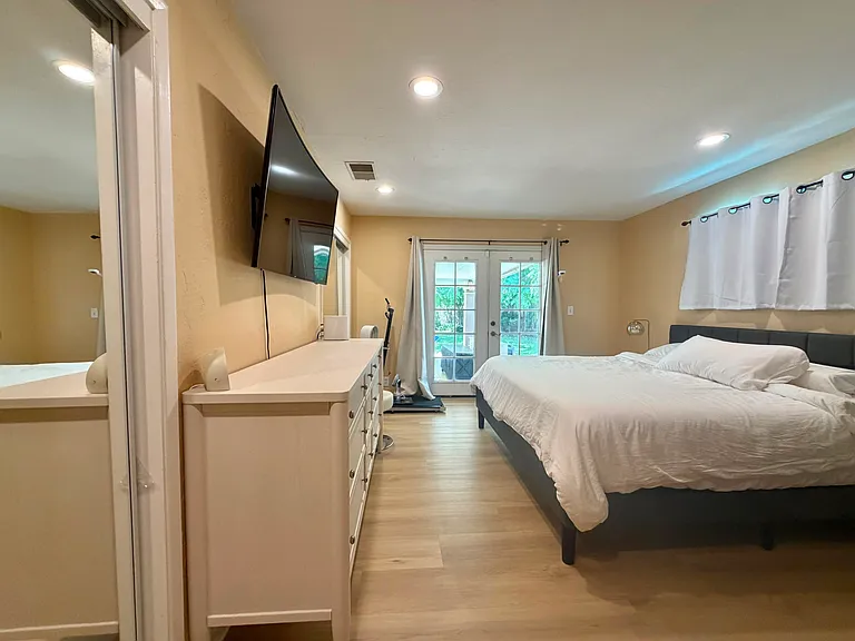 2723 Cherry Ave — Photo 17