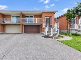 22 Kittiwake Ave, Toronto, ON M9V 4P6
