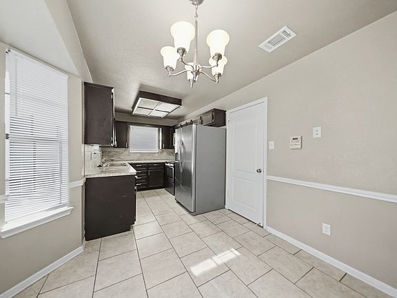 5th image of 4306 Teal Dr