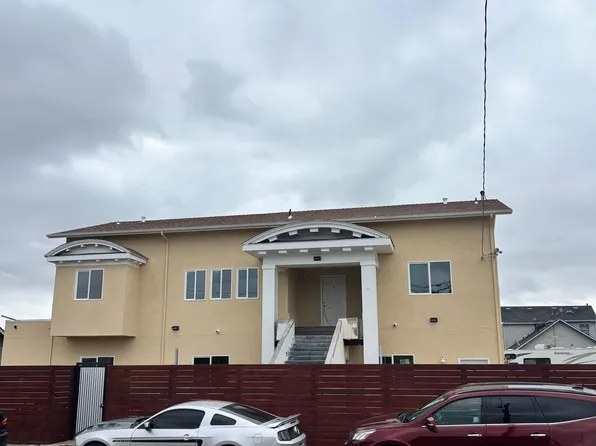 Newly Renovated Apartments | Pet Friendly | Gated Parking, 630 Harbour Way #C, Richmond, CA 94801