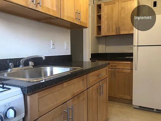 Rented by Triplemint | media 10