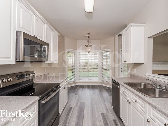 4th image of 433 Old Cahaba Way
