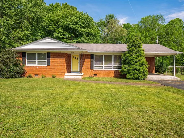 906 Meadow Ln, Russellville, KY 42276