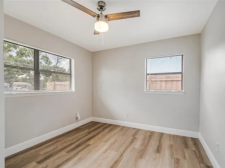 211 Woodmere Blvd — Photo 19