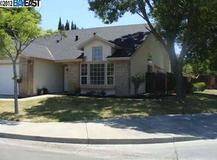 1590 Locust Dr, Tracy, CA 95376