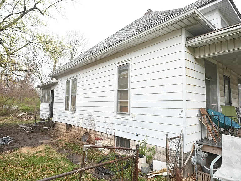 440 W Sawyer St — Photo 6