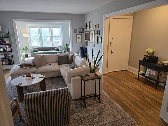3rd image of 15105 Lake Ave APT 5