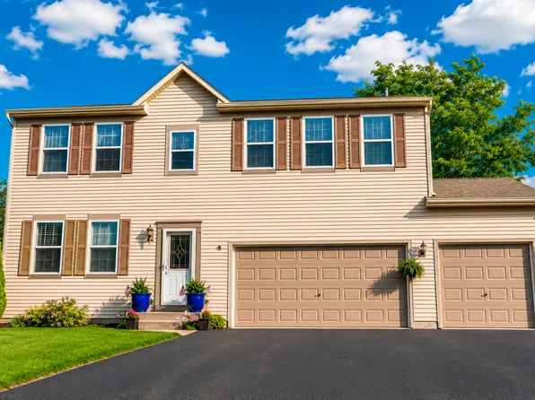 25301 W Presidential Ave, Plainfield, IL 60544