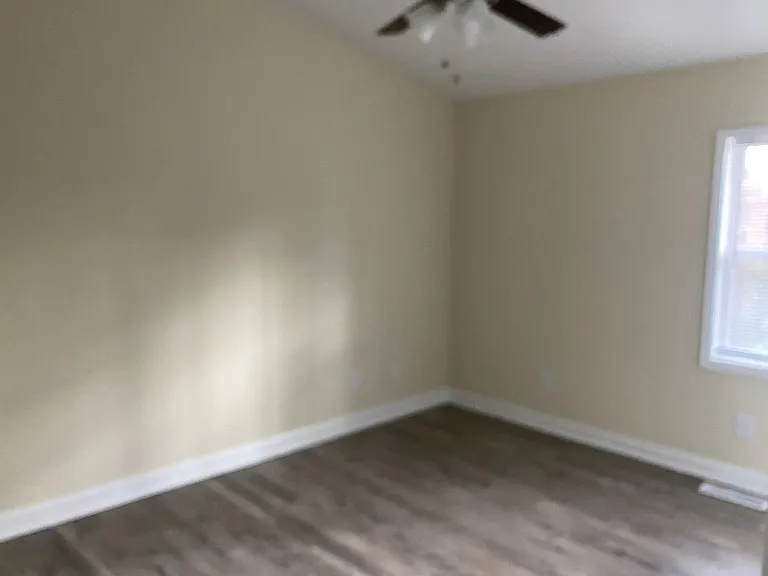 4918 Franklin Ave — Photo 6
