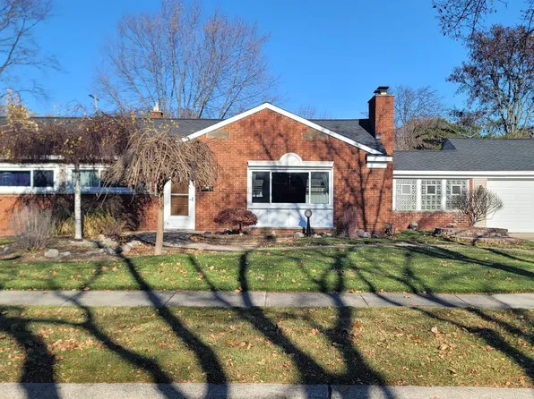 20605 Erben St, Saint Clair Shores, MI 48081