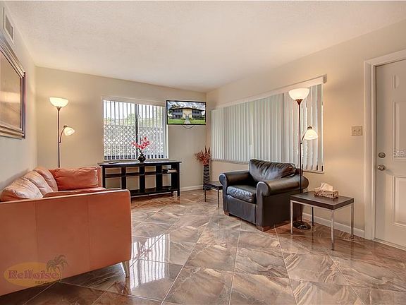 3rd image of 1289 Pierce St APT 2