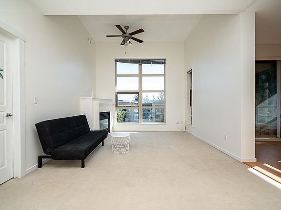 5th image of 9319 University Cres #516