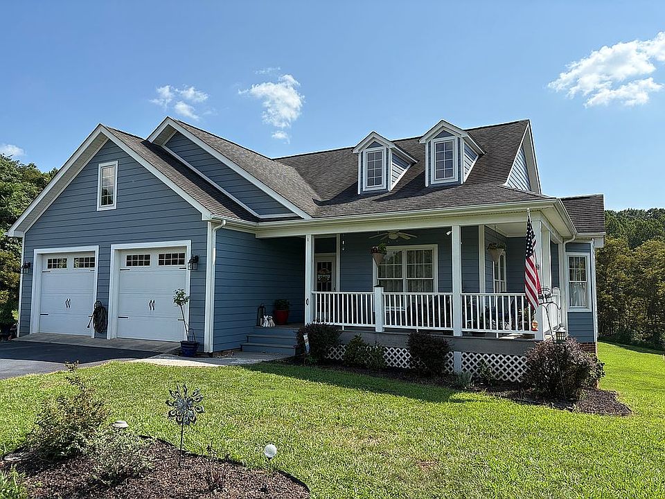 1st image of 131 Grand Harbour Ct
