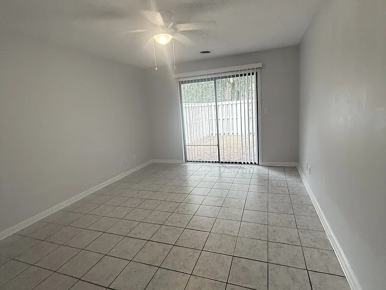 1025 Carolina Rd #W1 — Photo 20
