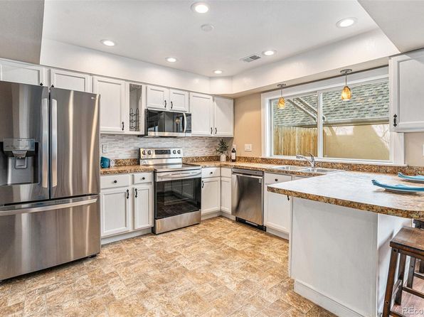 2891 S Vaughn Way, Aurora, CO 80014