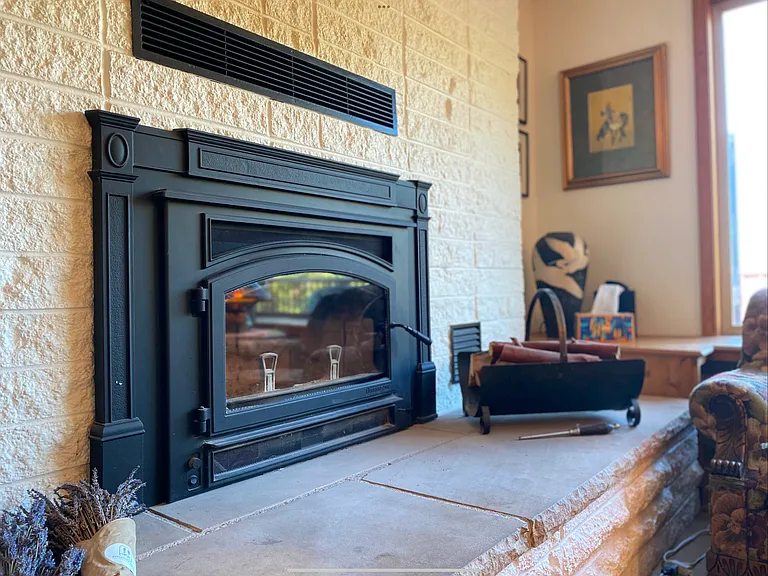 2135 Knowles Rd — Photo 7