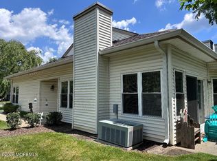 218 Ravenswood Road, Englishtown, NJ 07726