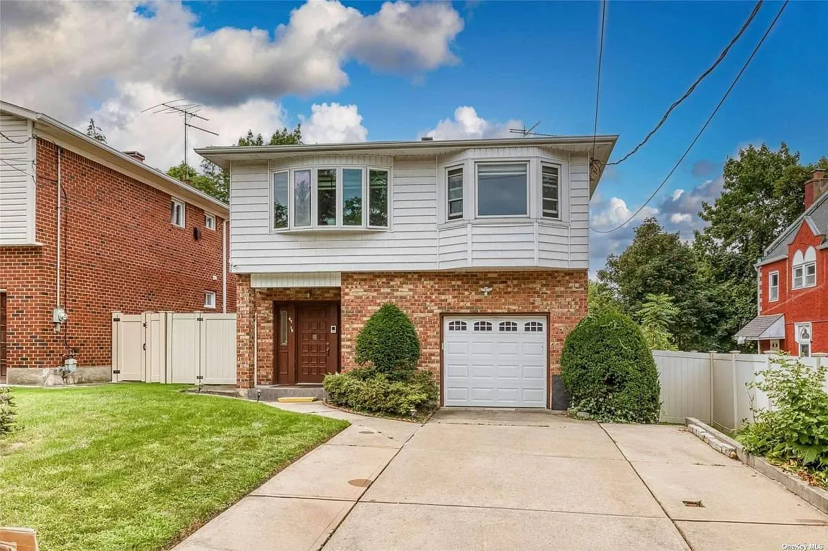 4 bed, 3.0 bath, $4,080 — Photo 1
