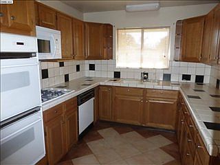 4th image of 4713 Eisenhower Way