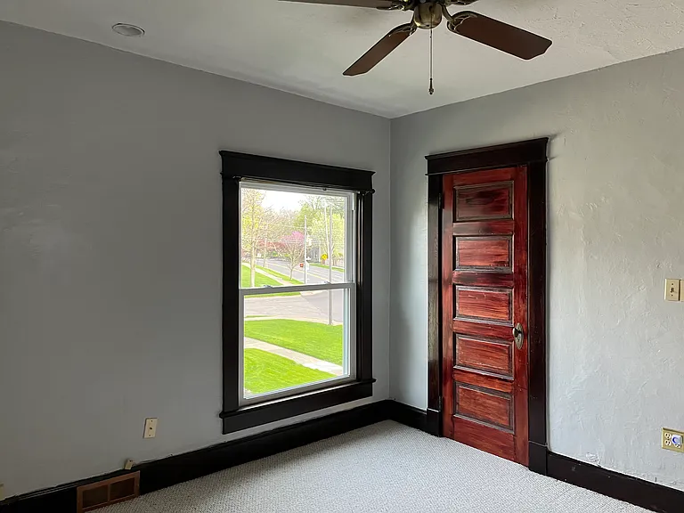 325 S Main St #2 — Photo 6